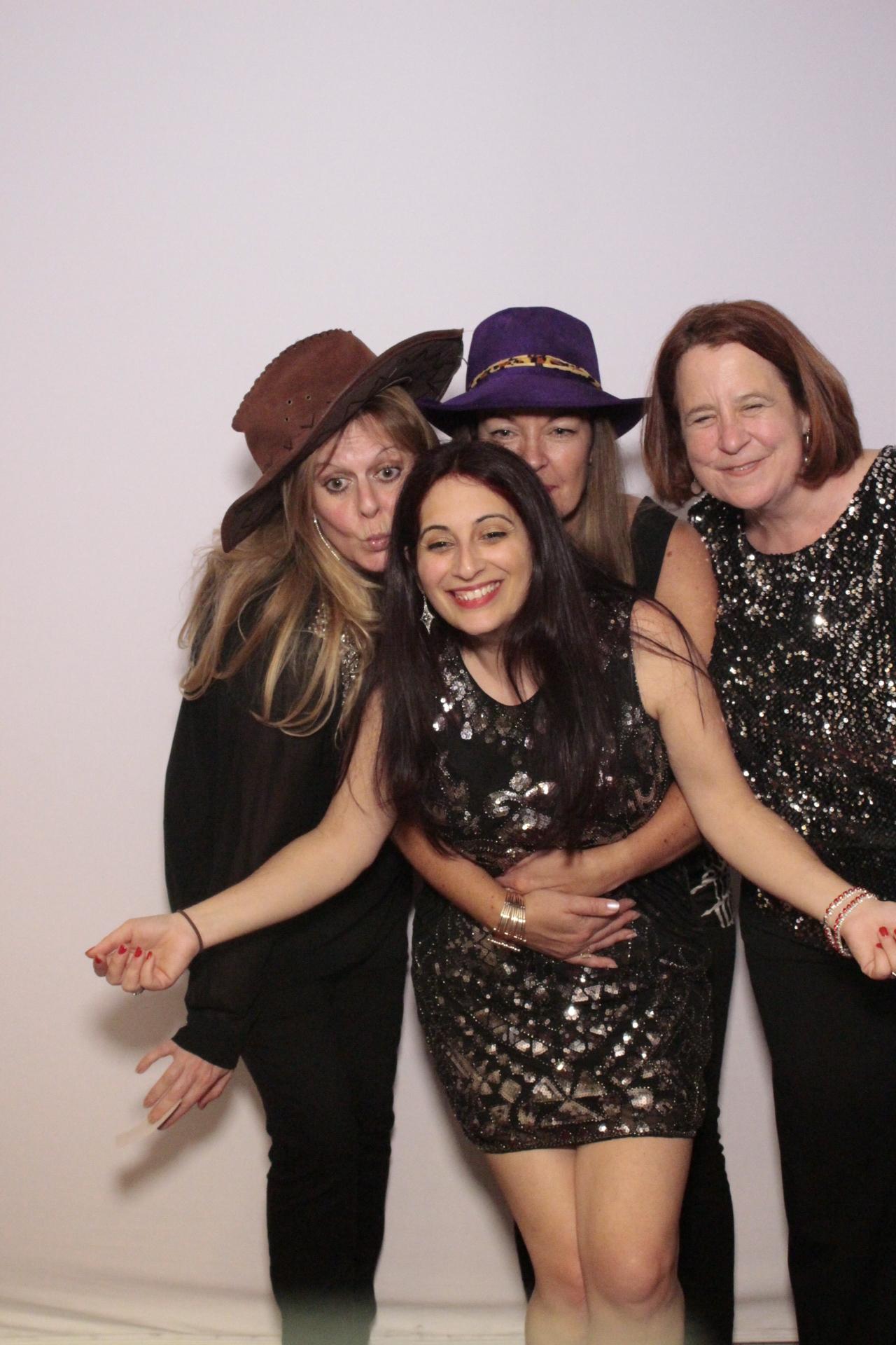 Danielle’s 40th birthday | View more photos from the event at gallery.myphotoboothexperience.co.uk/u/MyPhotoBoothExperienceLtd/Danielle’s-40th-birthday